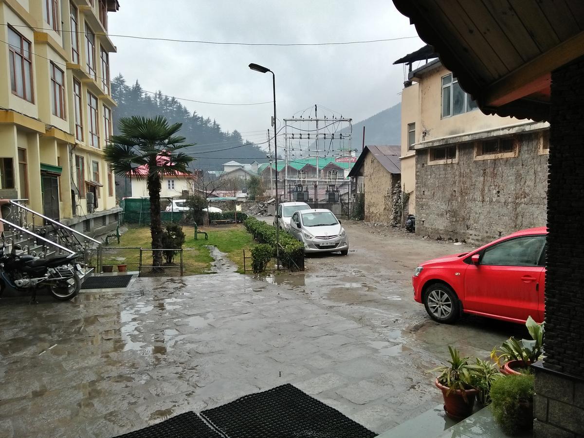 The Shivalik Hotel Manāli Exterior foto