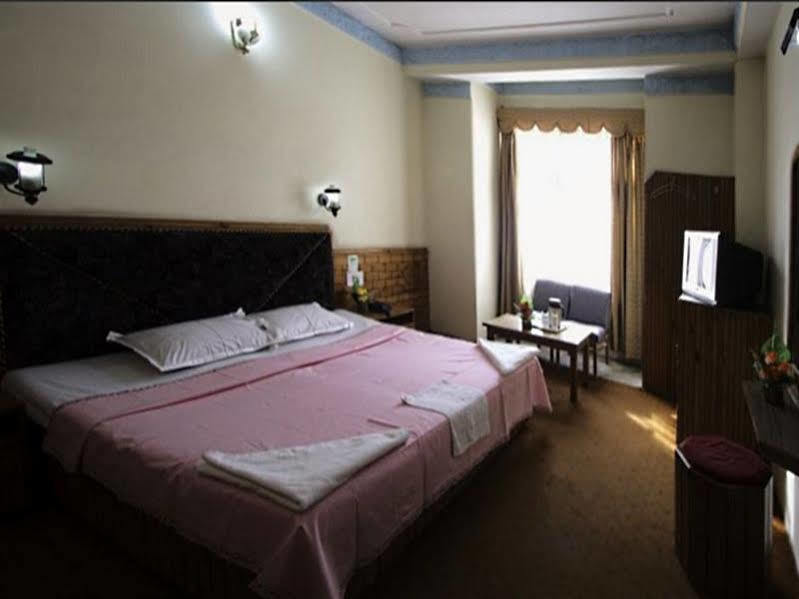 The Shivalik Hotel Manāli Exterior foto